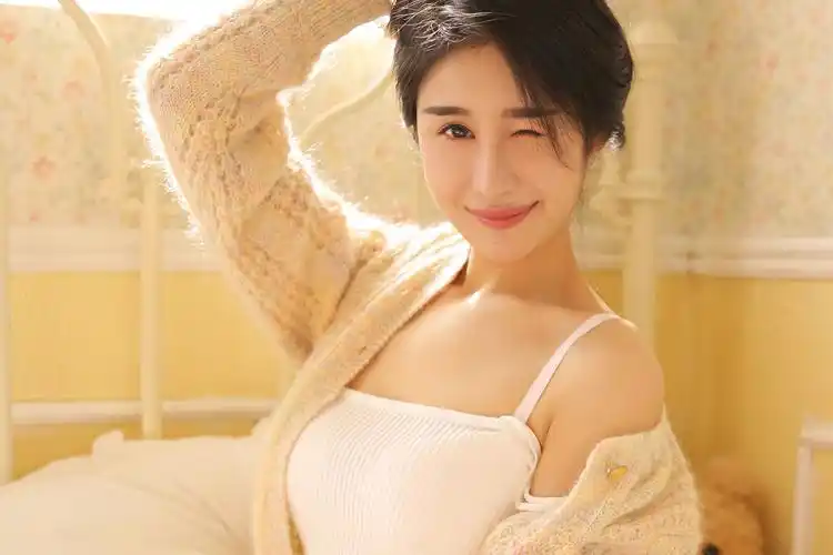关晓彤让我了一夜剧情海报